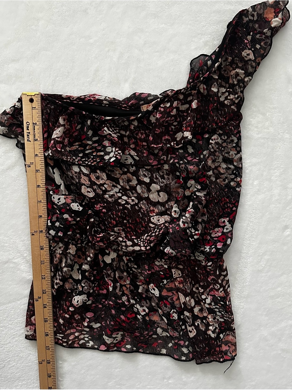 Julie's Closet One Shoulder Floral Ruffle Peplum Blouse Women’s Size Small - Picture 4 of 7